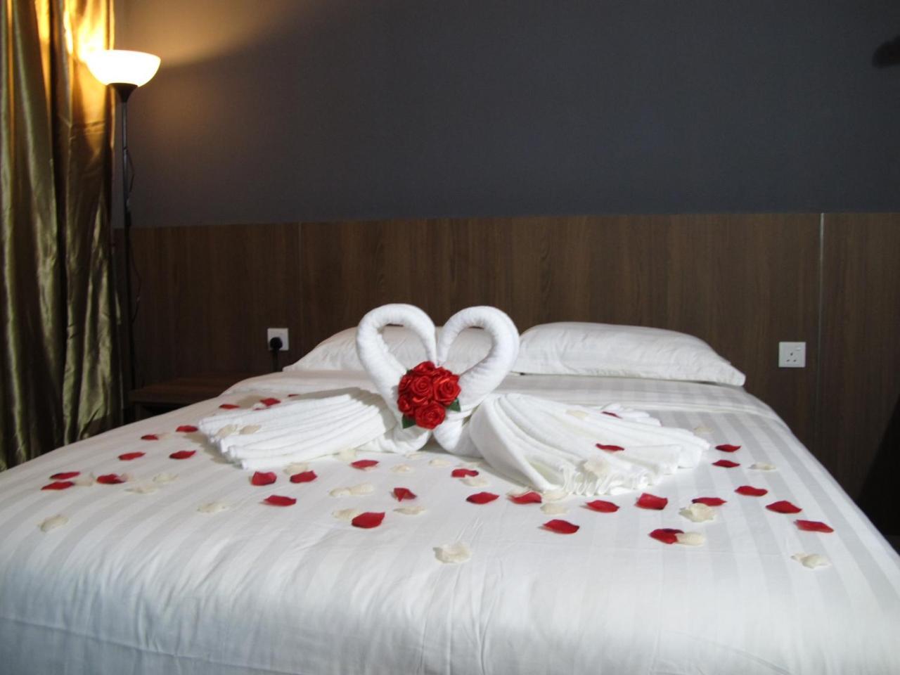 Hotel Sukaramai Kampung Gurun Экстерьер фото